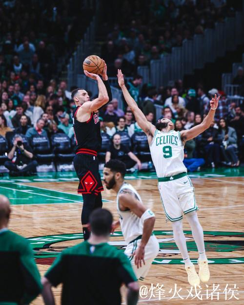 拉文狂砍36分公牛击败凯尔特人豪取3连胜 篮网力挫猛龙致其6连败 拉文狂砍36分公牛击败凯尔特人豪取3连胜 篮网力挫猛龙致其6连败